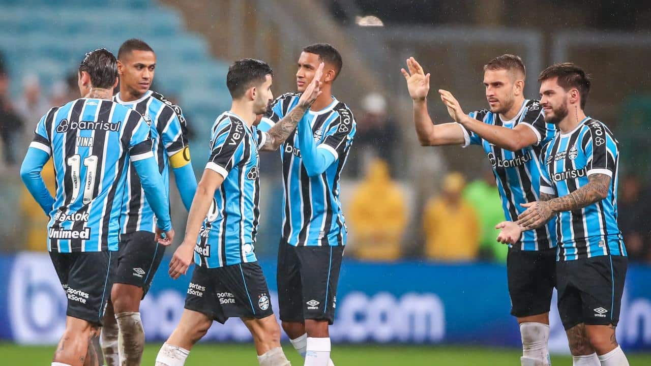 Xodó do Grêmio é destaque em seleção oficial da Copa do Brasil 2023