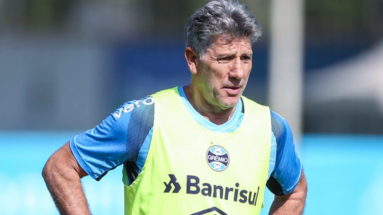 Geromel veste a 3 do Grêmio e vê experiência europeia como trunfo