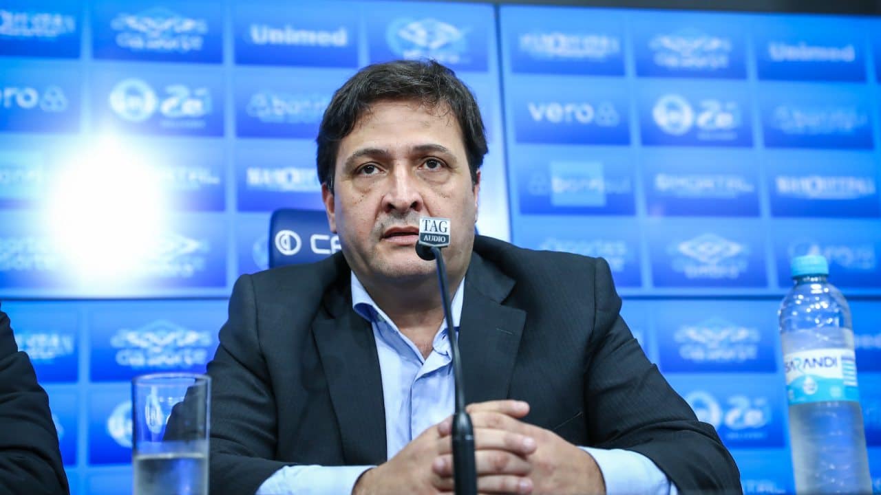 Grêmio pode perder disputa para Vasco por volante do Athletico-PR