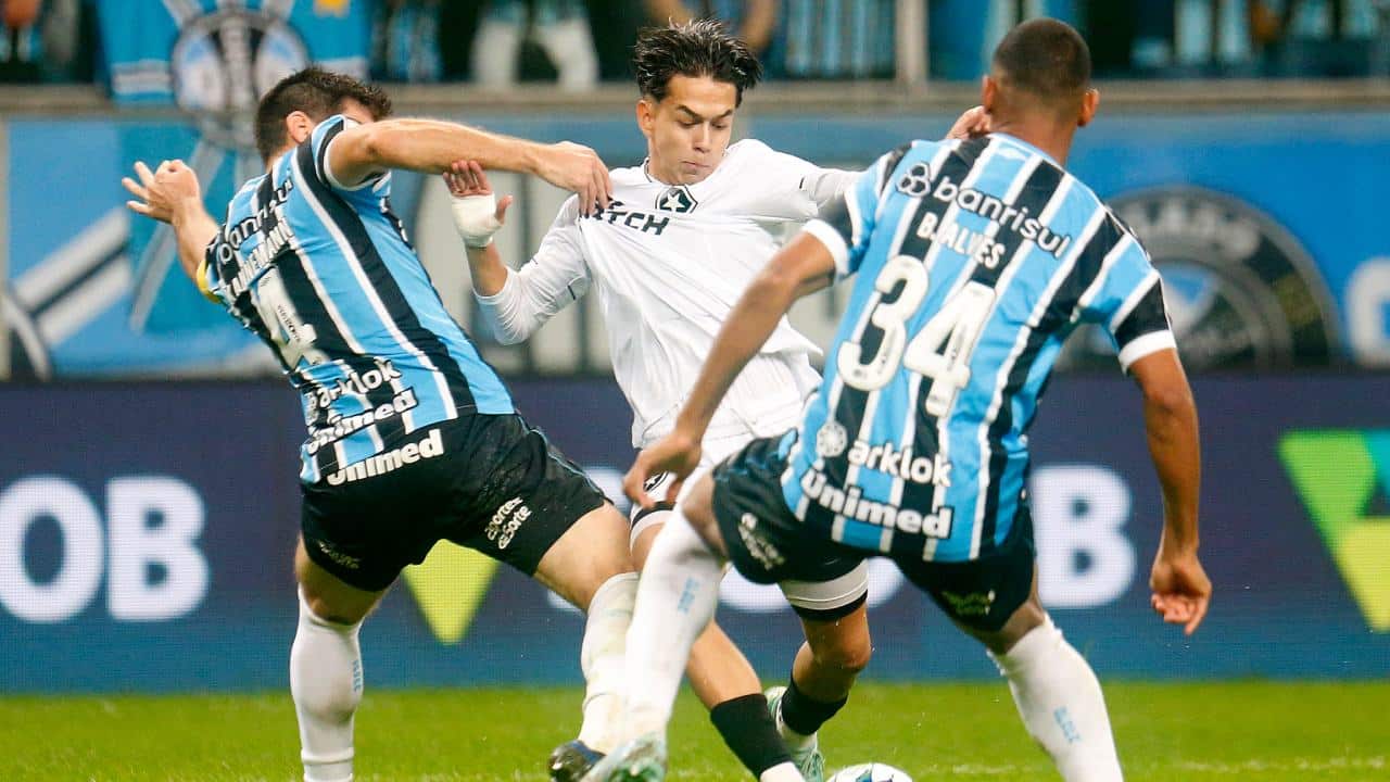Horário e Transmissão: Grêmio x Botafogo pelo Campeonato Brasileiro.