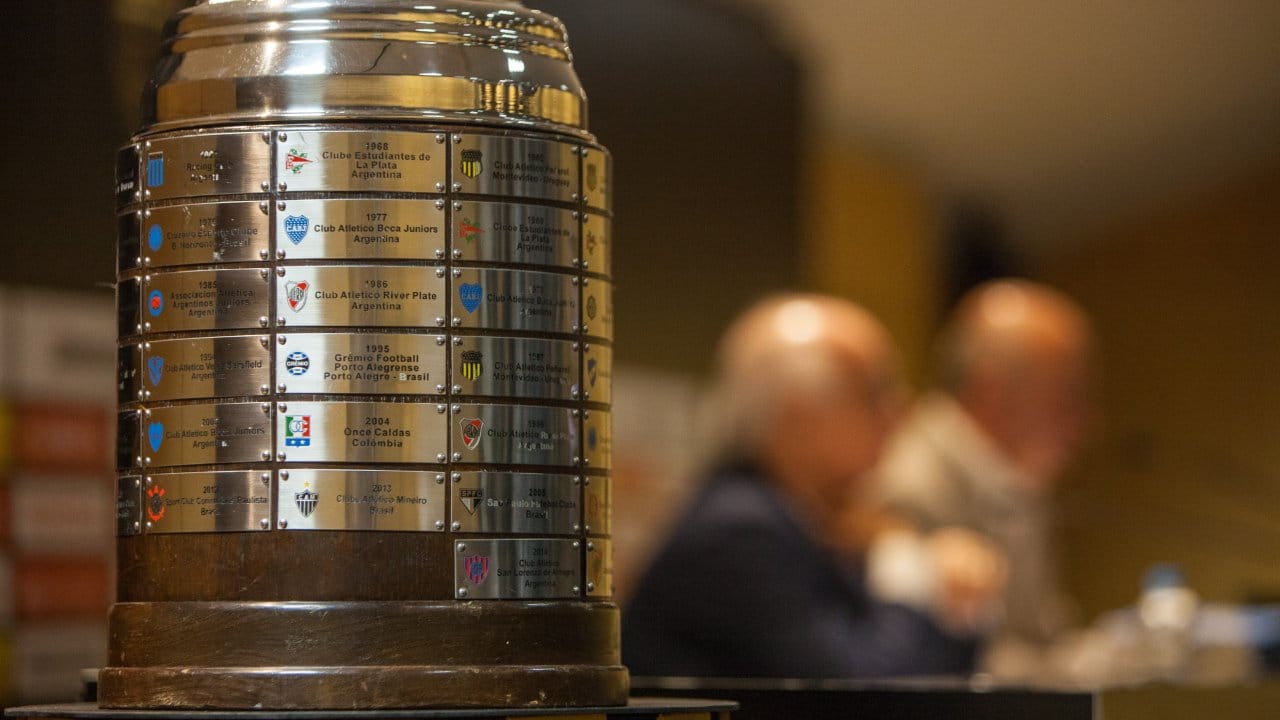 Grêmio marcava história na Bolívia em jogo histórico da Libertadores.