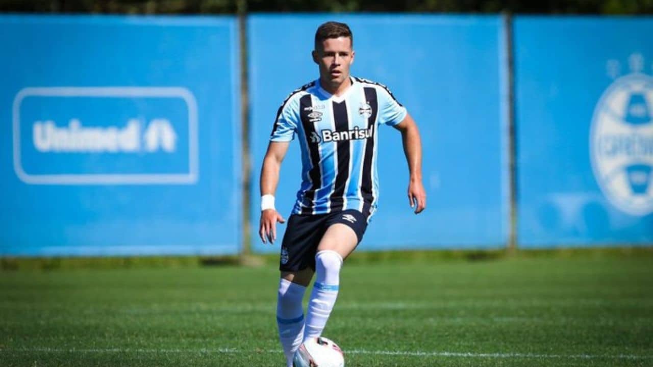 portaldogremista.com.br pedro lucas faz as malas e negocia saida do gremio veja destino pedro lucas gremio