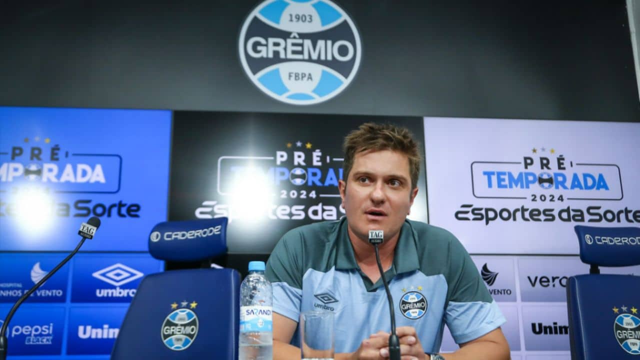 Grêmio busca reforço de peso para solucionar problemas defensivos no time.