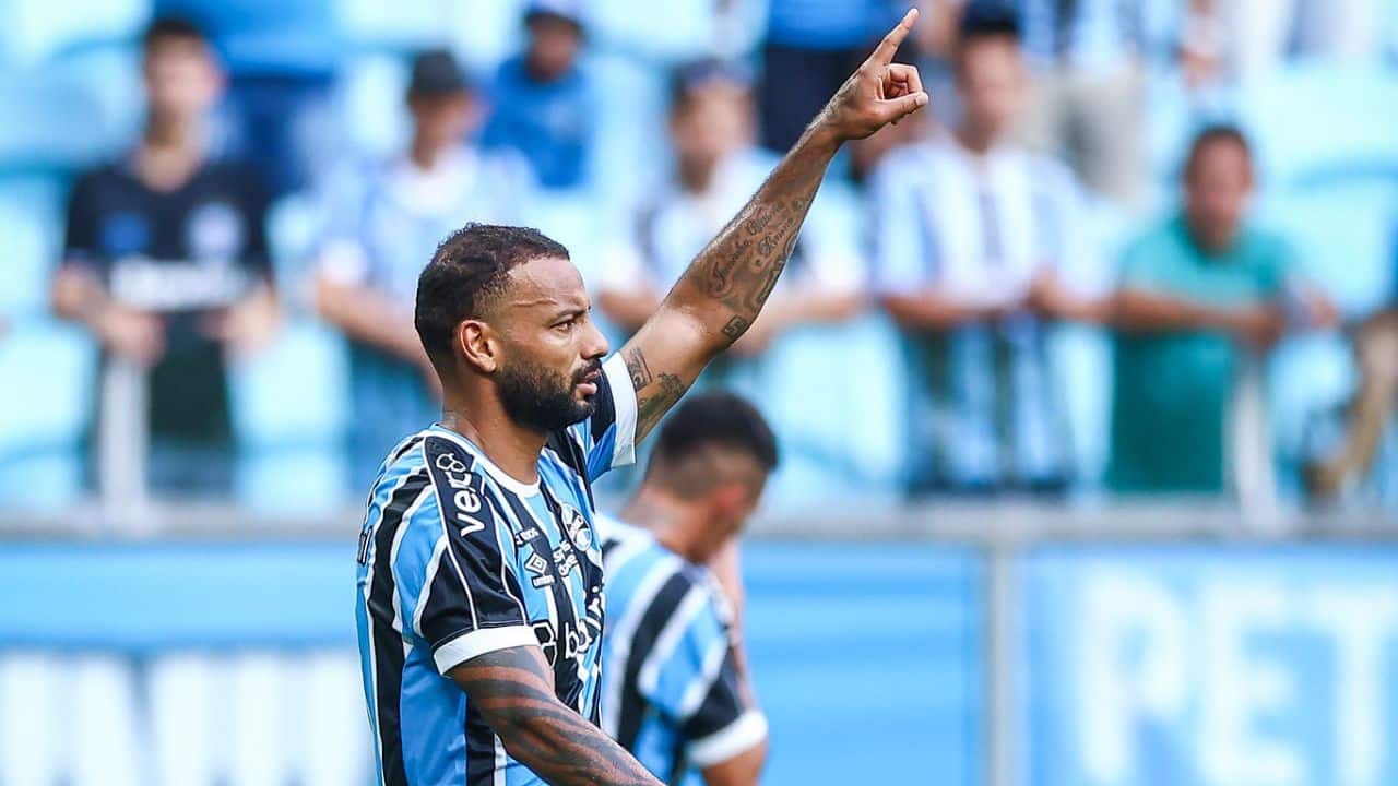 Grêmio Pode Ficar Desfalcado de Centroavantes Para o GreNal, Entenda!