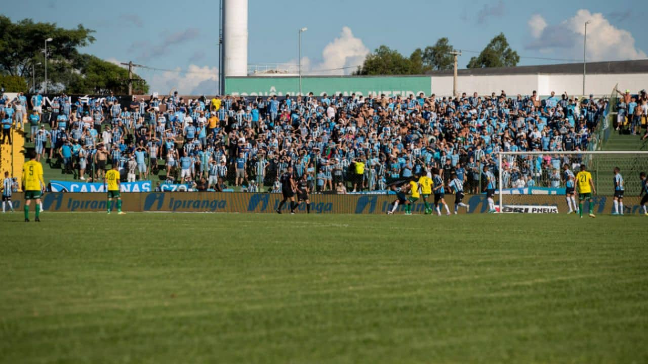 Vidente joga as cartas Ypiranga x Grêmio