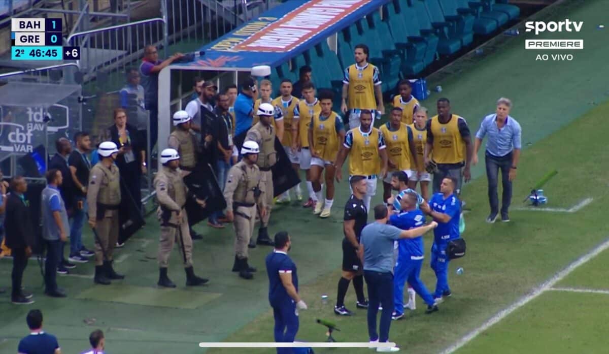 Derrota do Grêmio para o Bahia é marcada por cena inédita no futebol brasileiro