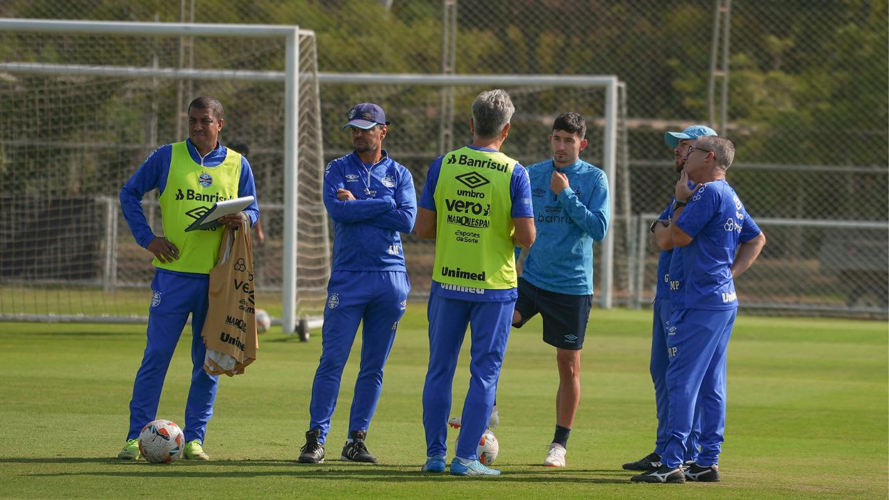 Grêmio contrata novo auxiliar técnico do Coritiba para comissão técnica.