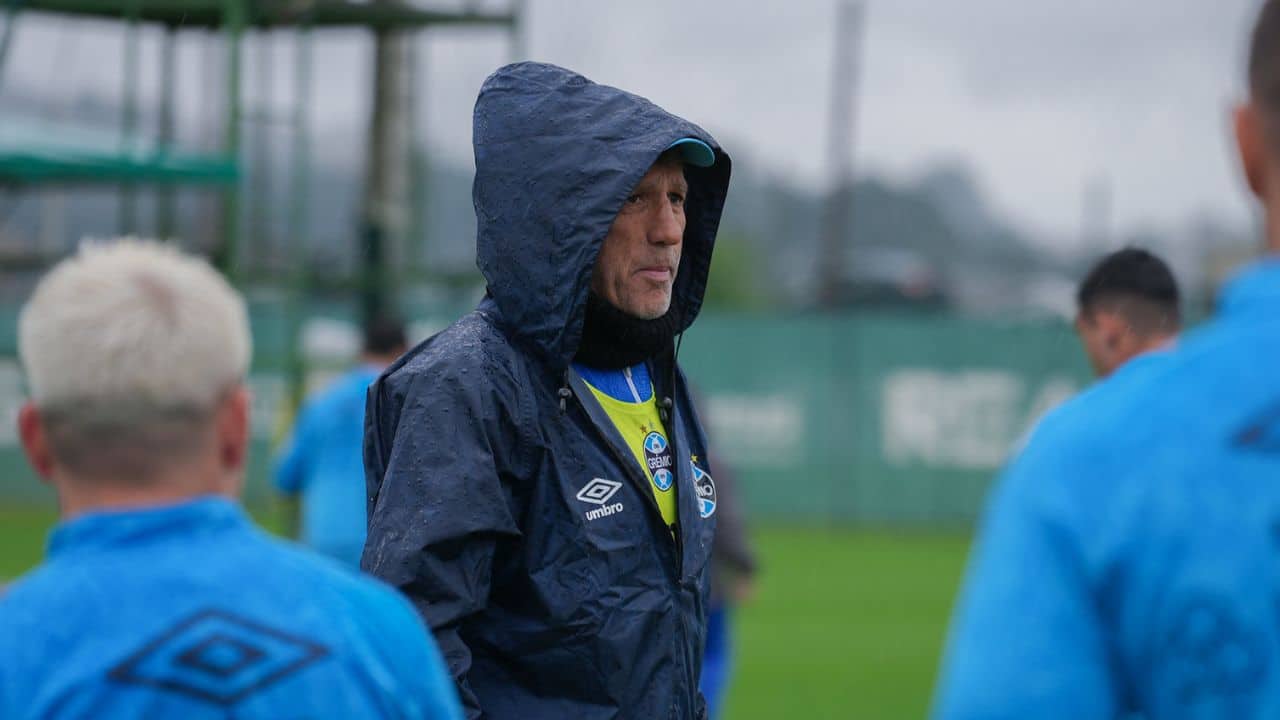 Renato Portaluppi critica postura dos jogadores do Grêmio em campo