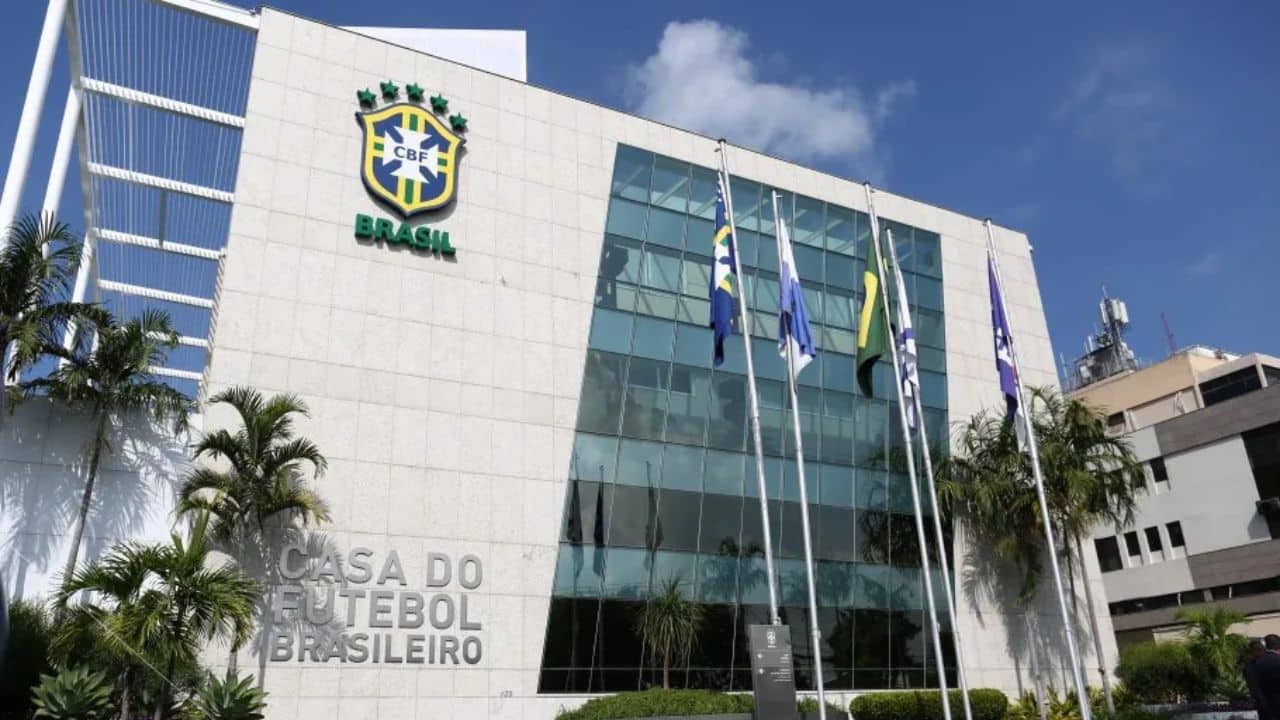 Cbf define trio de arbitragem mineiro para Grêmio x Fluminense.