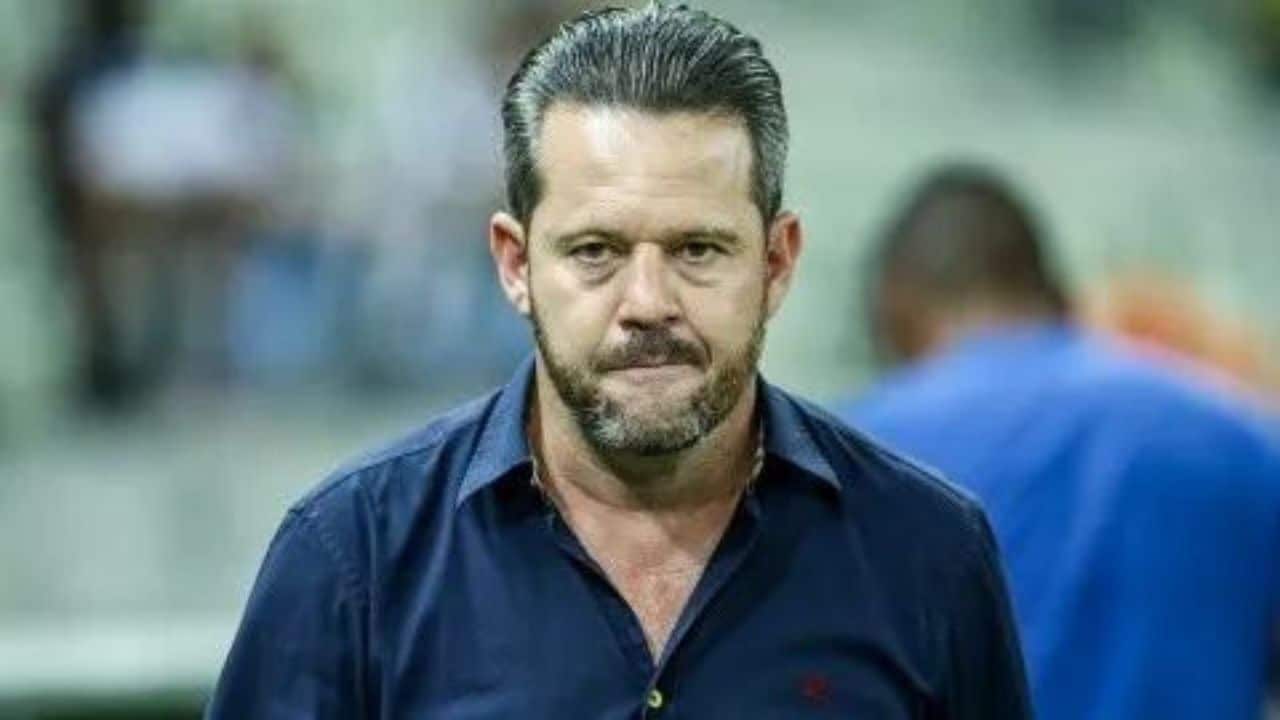 Revelação de Argel Fuchs sobre Grêmio: abordagem profissional no futebol.