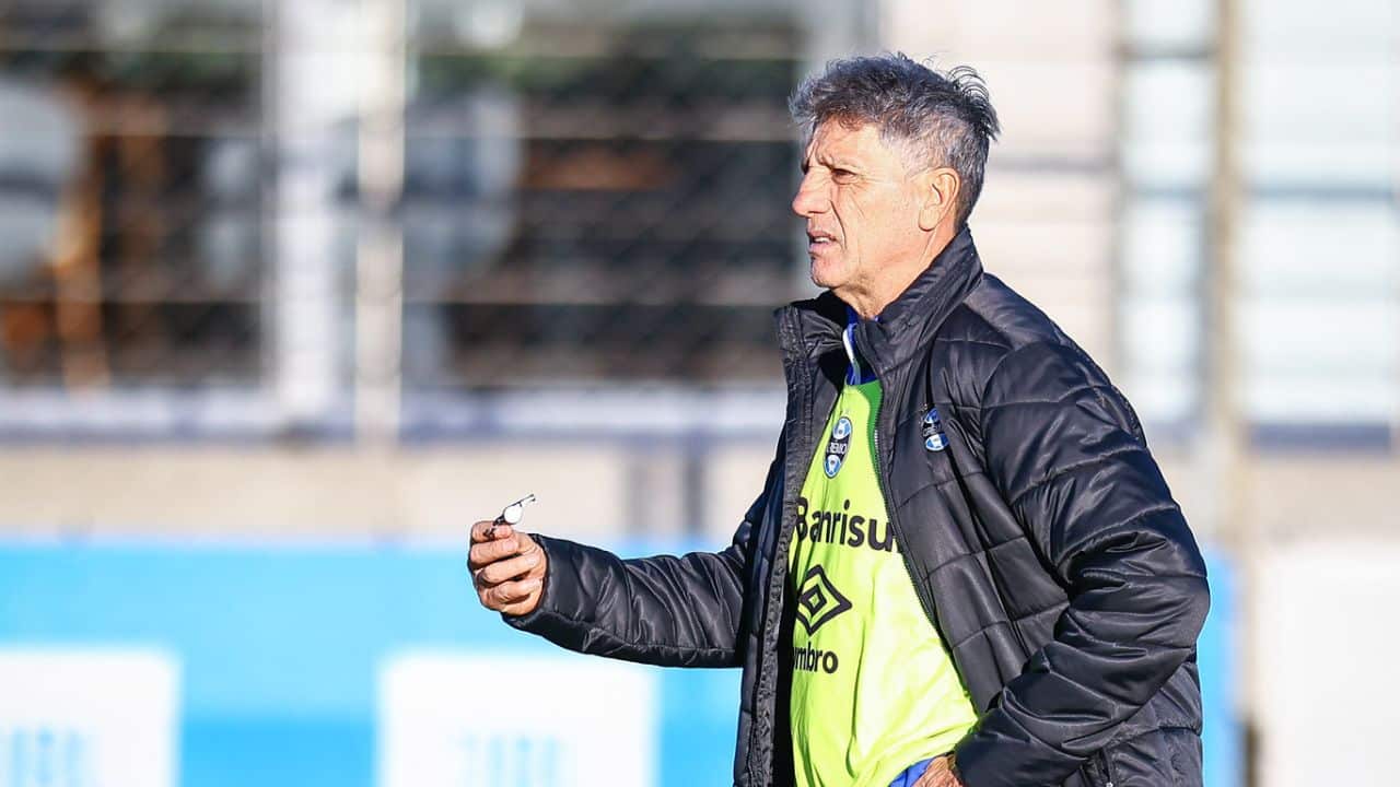 Ex-volante do Grêmio desmente suposto bruxismo de Renato Portaluppi