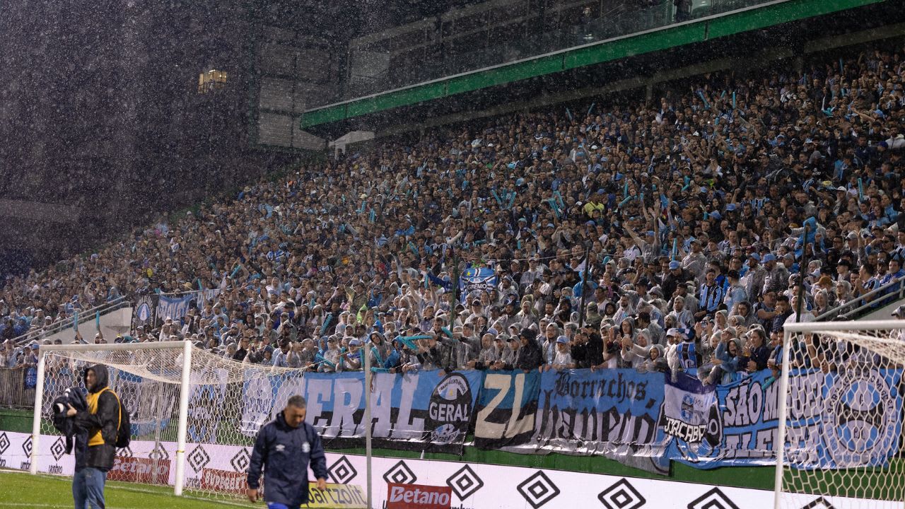 Grêmio x Vasco Arena Condá torcida