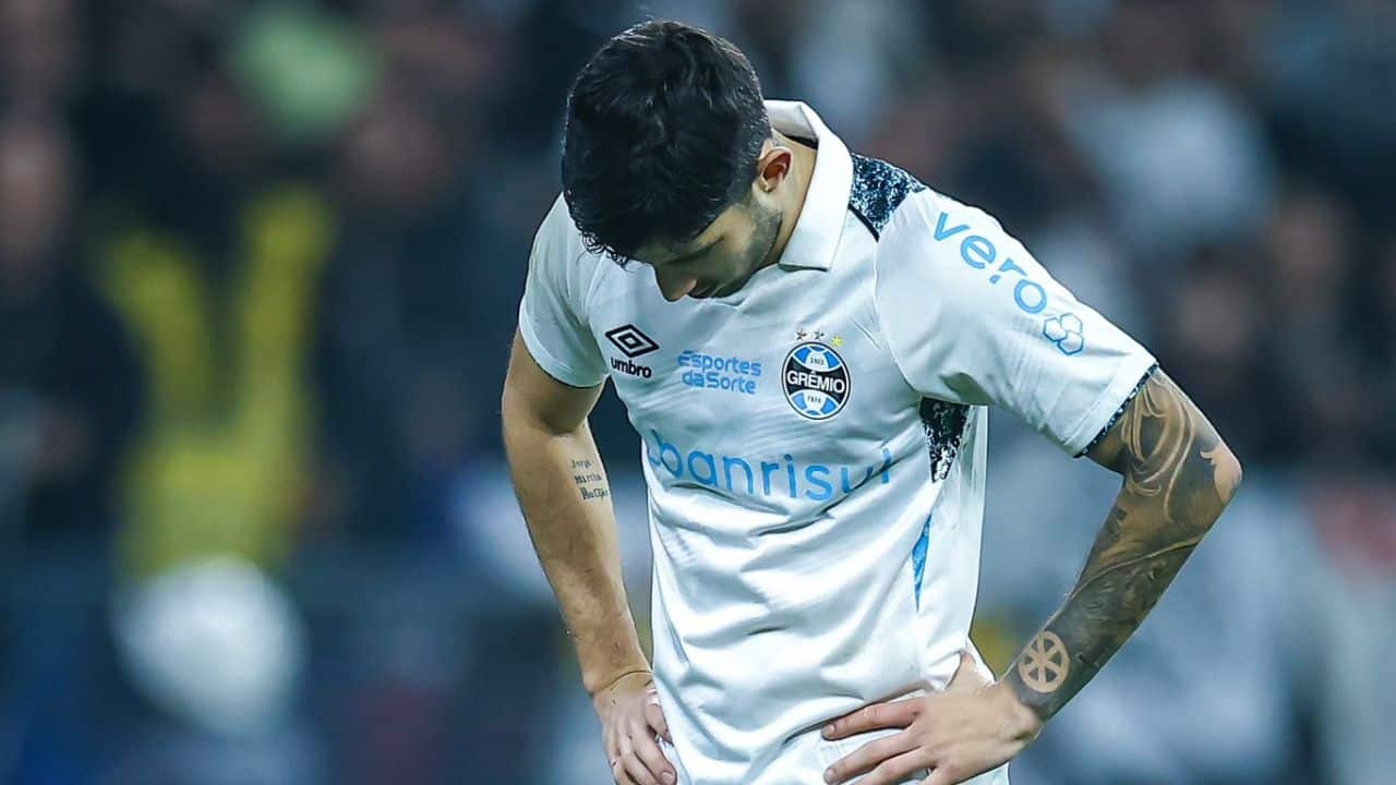 Preocupação no Grêmio com estado da perna de Villasanti