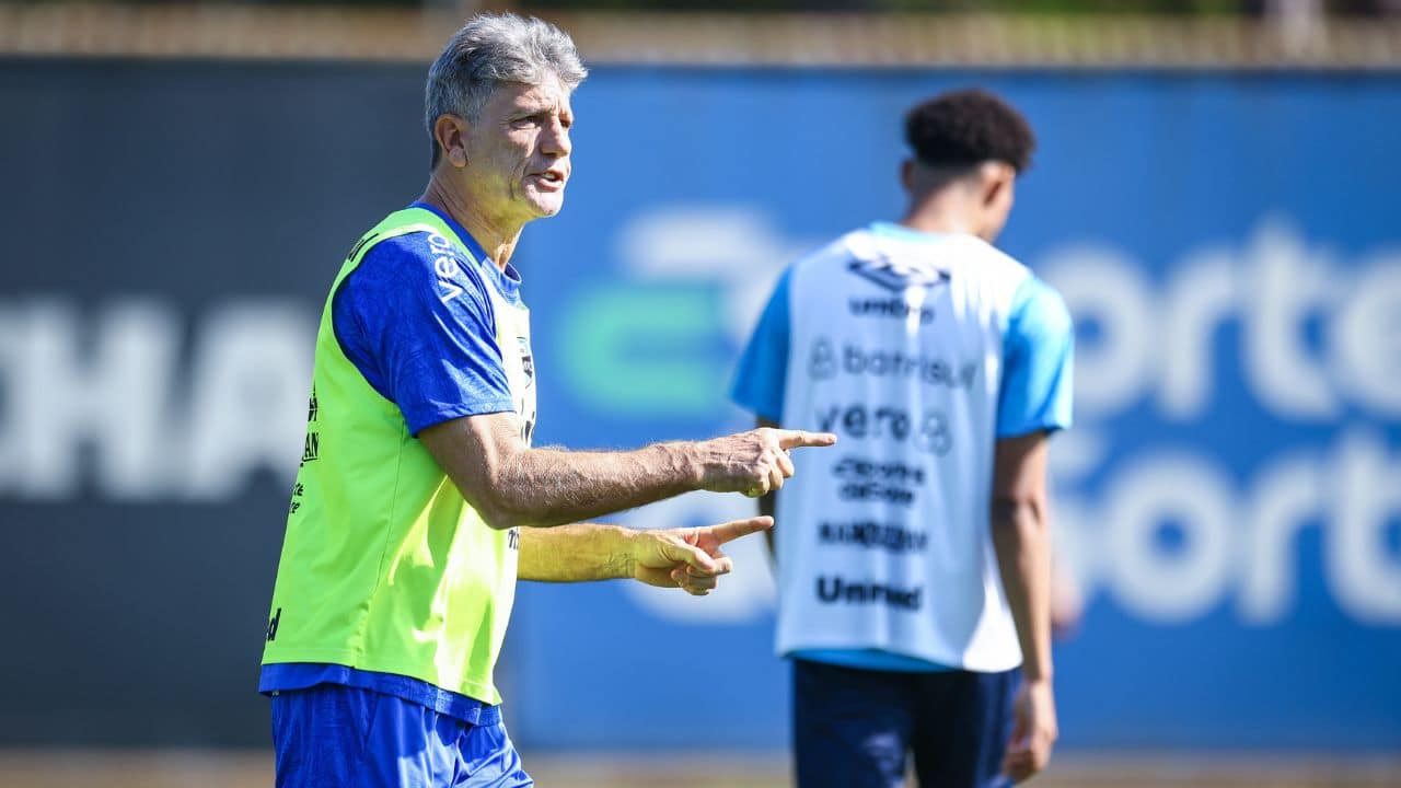 Grêmio finaliza preparação e Renato define escalação para próximo jogo.