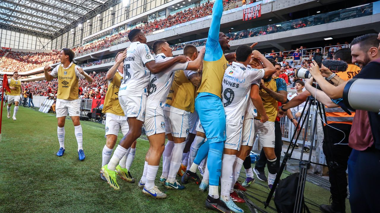 Destaque do Grêmio na vitória sobre o Athletico-PR: confira as notas dos jogadores