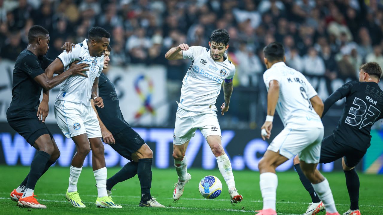 Corinthians x Grêmio copa do Brasil villasanti