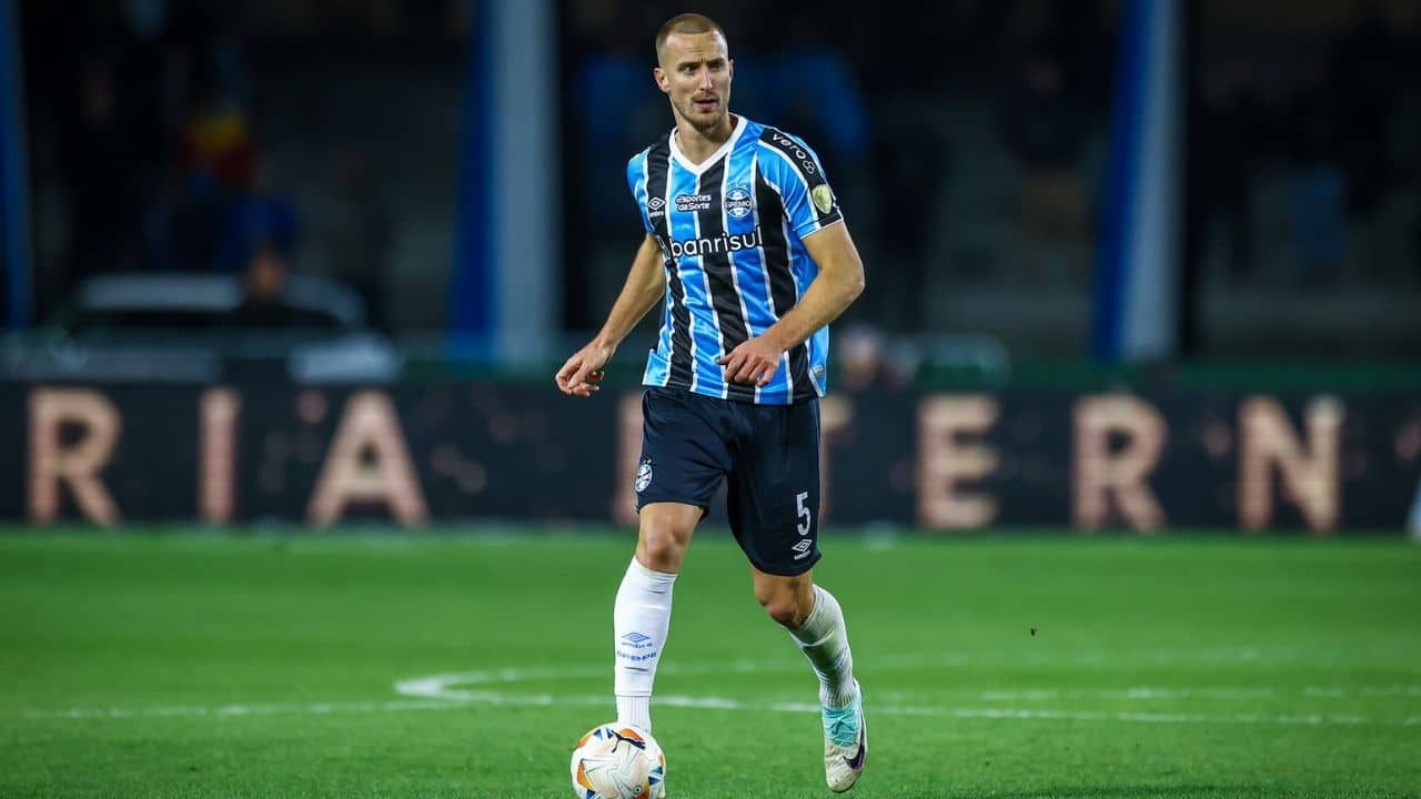 Grêmio deve atualizar seu departamento médico após retorno dos jogadores.