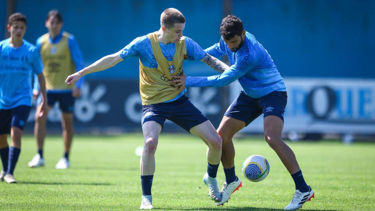 Atletas da Base Participam de Treinamento no CT Luiz Carvalho do Grêmio