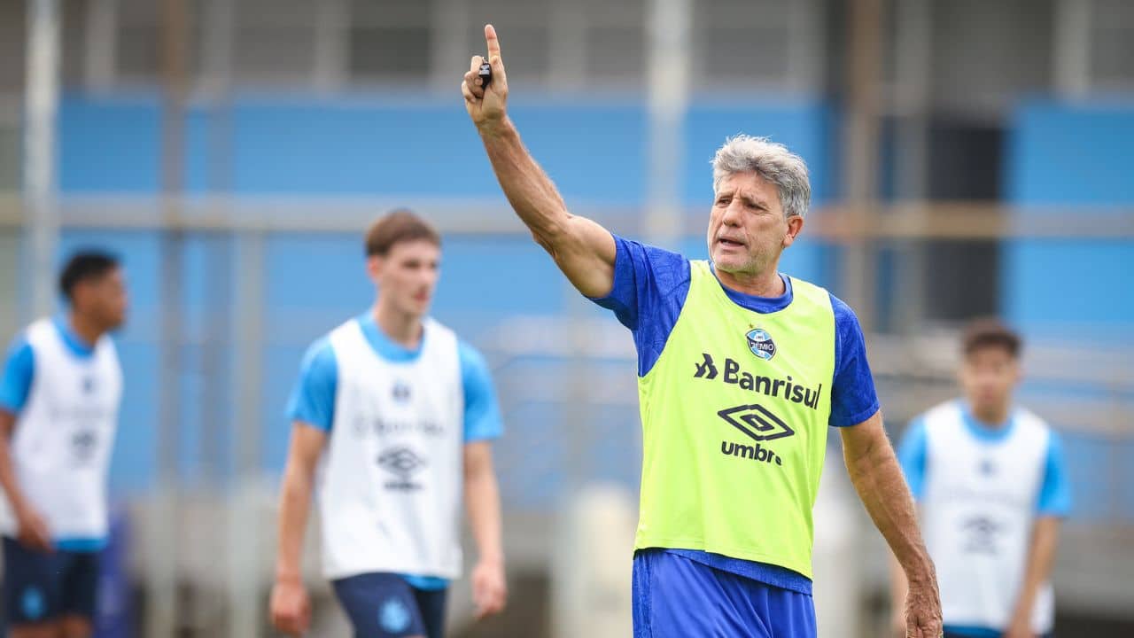 Grêmio disponibiliza dois reforços para partida contra o Flamengo.