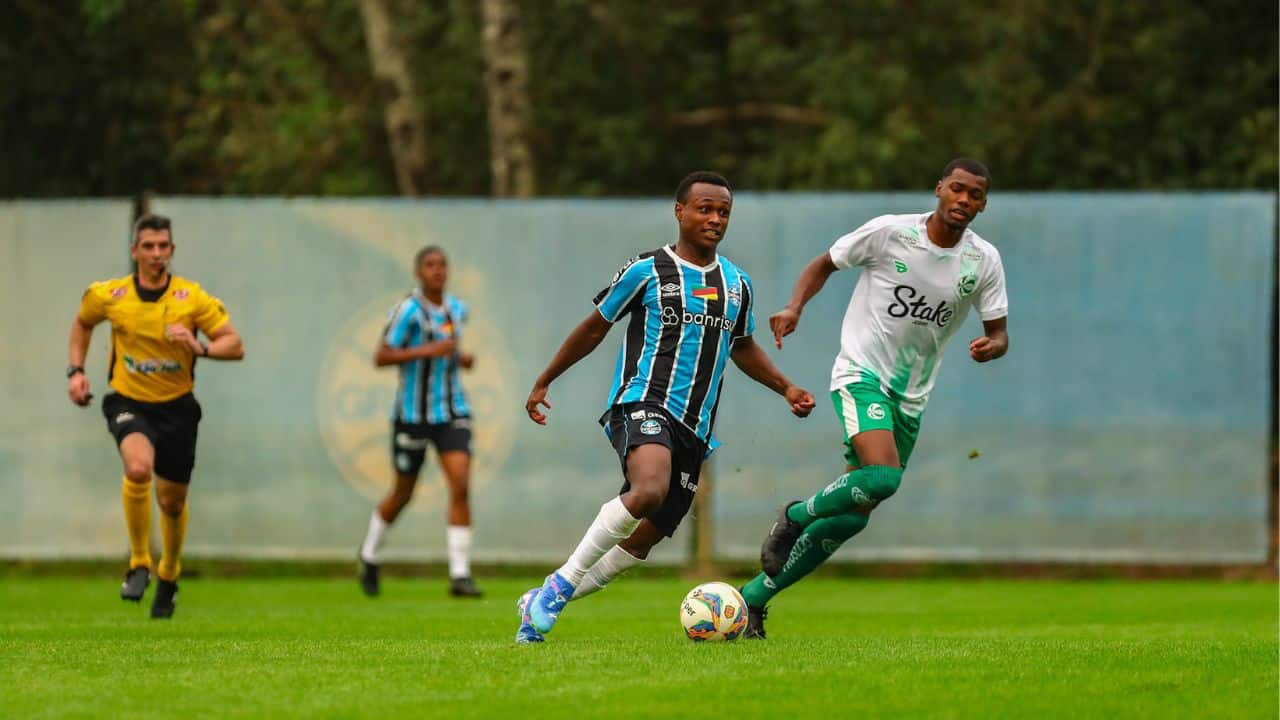 Mesmo com titulares de Renato, Grêmio perde para o Juventude na Copa FGF