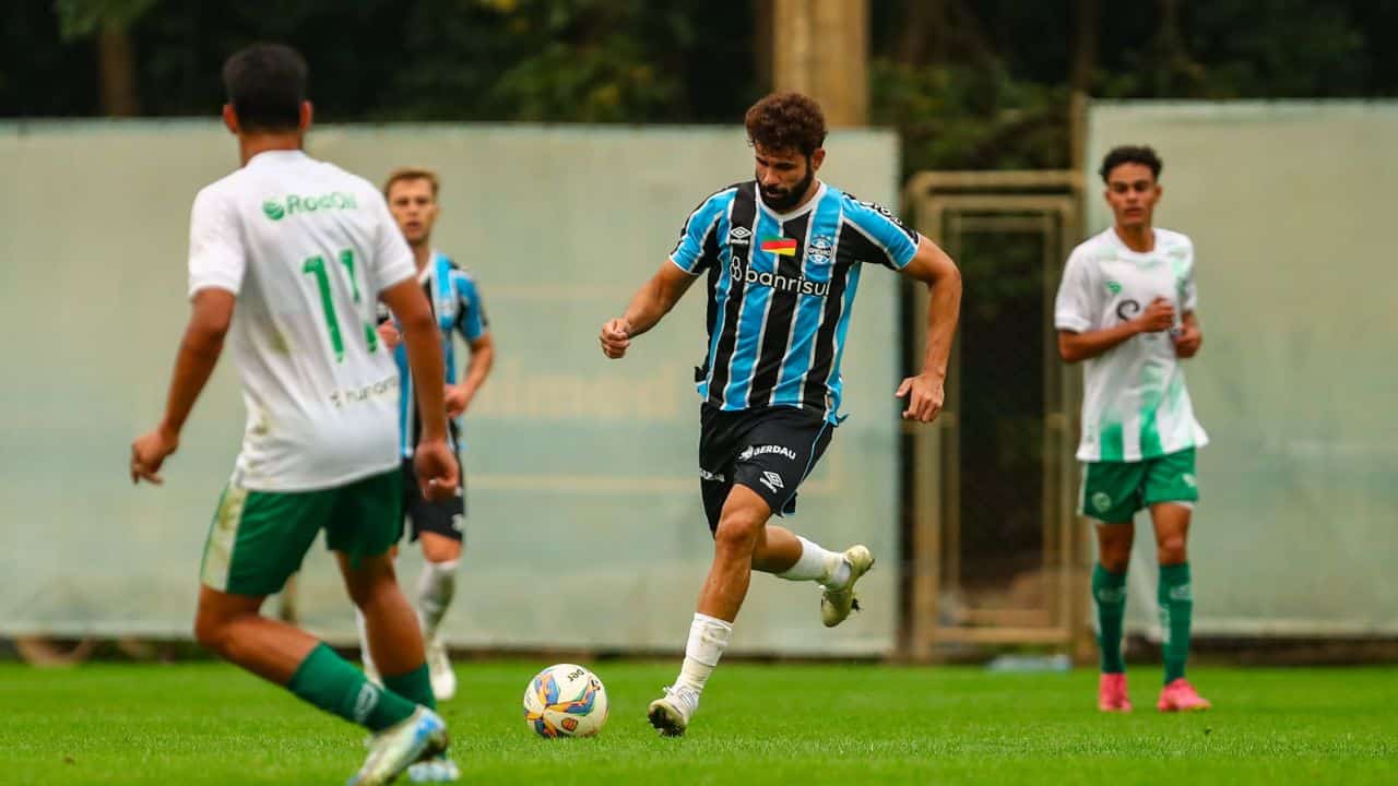 Grêmio perde para o Juventude mesmo com titulares de Renato no jogo válido pela Copa FGF.