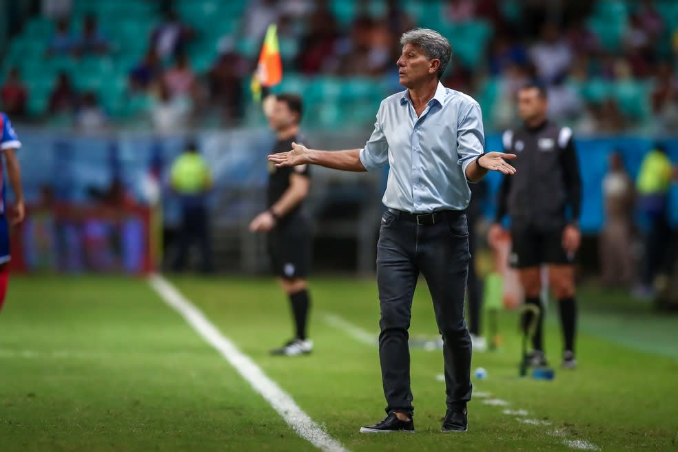 GRÊMIO ACERTA MAIS UM JOGADOR PARA RENATO E PLANEJA SUBSTITUTO DE SUÁREZ 