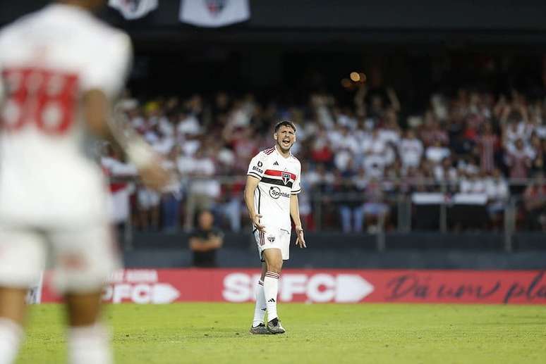 São Paulo x Corinthians: onde assistir, escalações e arbitragem