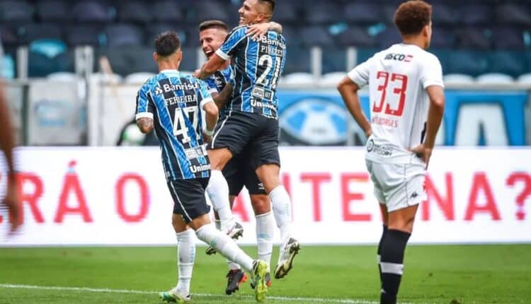 Buscando recuperação, Grêmio enfrenta o Corinthians fora de casa