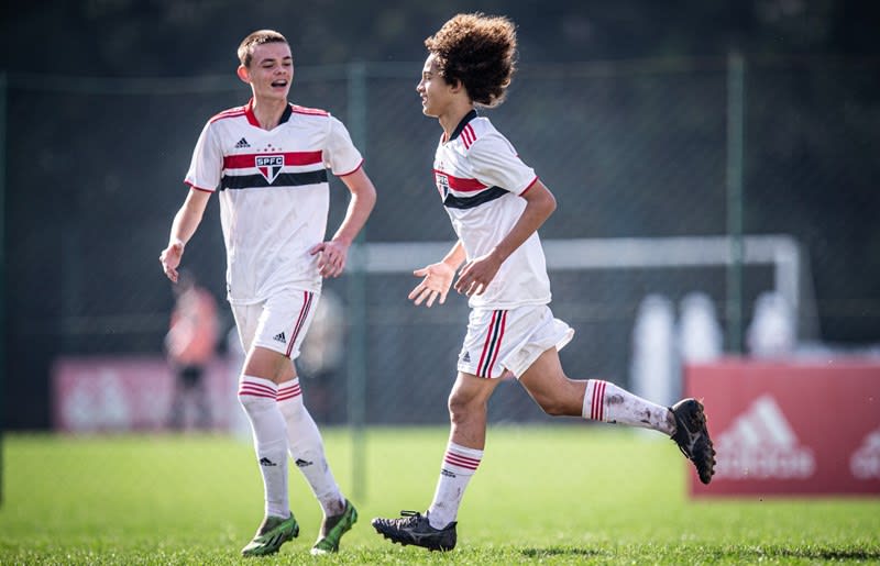 Sub-16 vence pela abertura da segunda fase da Copa Buh - SPFC