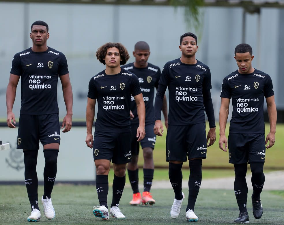 Corinthians recebe sondagem do PSG por atacante Wesley