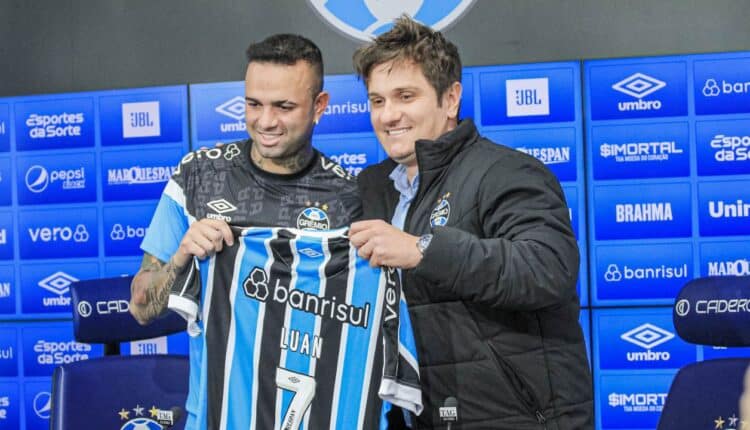 Renato Gaúcho diz que ligou para Luan e quer retorno do atacante ao Grêmio, Futebol