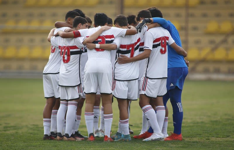 Em jogo de apenas um tempo, Sub-17 feminino faz 15 a 0 - SPFC