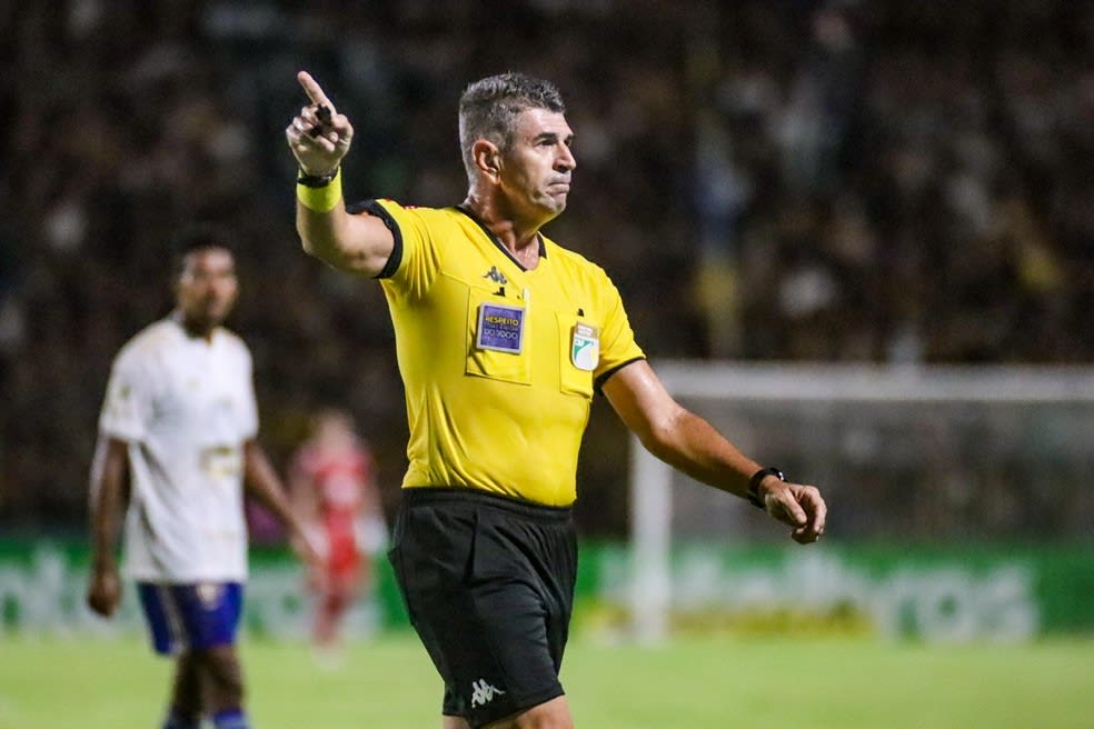 Bahia x Grêmio Hoje: Onde Assistir AO VIVO o Jogo, Escalações, Desfalques e  Arbitragem