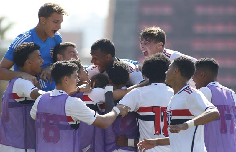 São Paulo supera o Corinthians e está na final do Paulista Sub-17 - SPFC