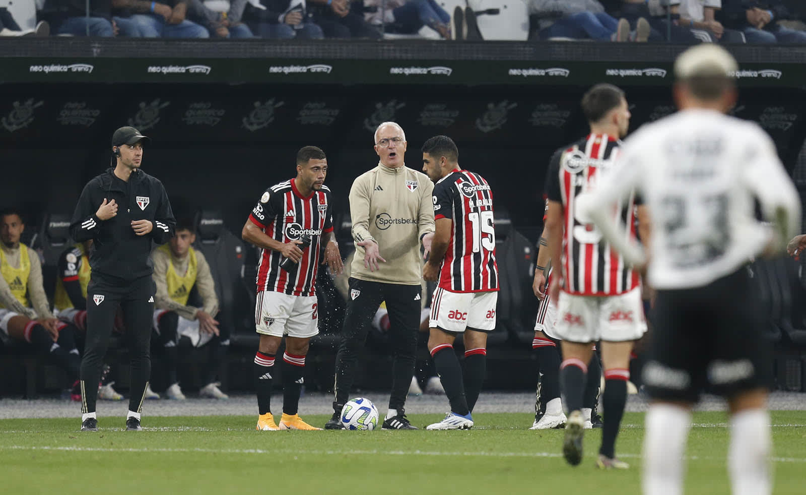 Corinthians busca empate contra o São Paulo, e tabu em Itaquera