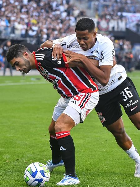 Audiência de jogo do Corinthians vai bem no sábado, mas Globo não