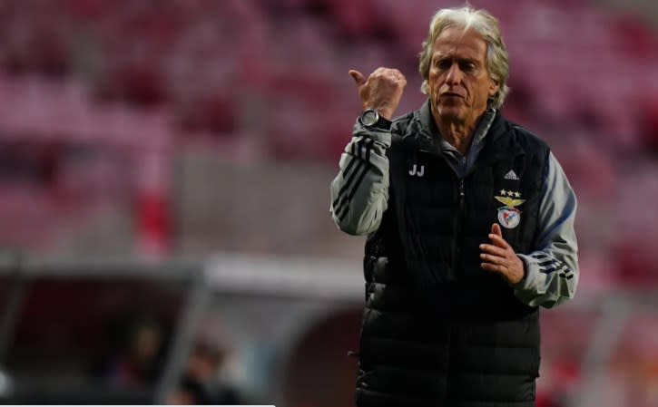 Staff de Jorge Jesus crava saída do Benfica