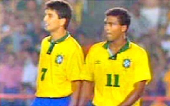 Há 20 anos, uma atuação histórica de Romário no Maracanã