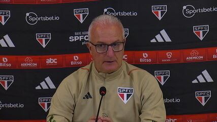 Lateral do São Paulo começou a jogar agora, mas já foi assediado pelo Barça  - 10/09/2014 - UOL Esporte