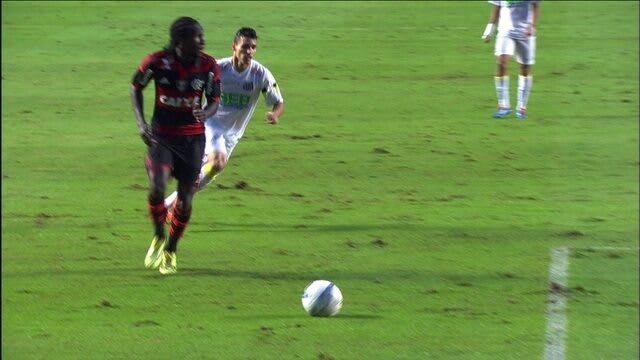 Ney não procura culpados por empate do Flamengo e defende Paulinho