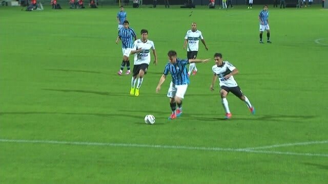 Coxa leva vantagem em jogos contra o Grêmio pelo Campeonato Brasileiro