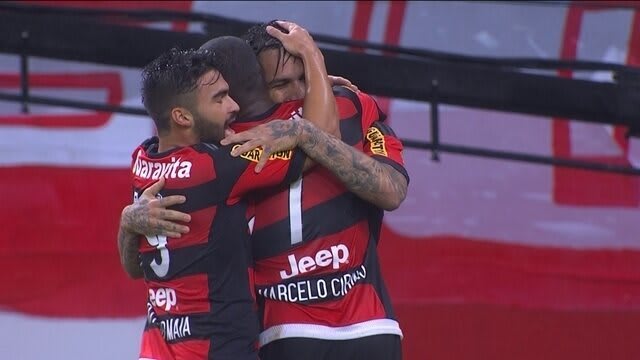 Jorge se emociona ao vibrar com primeiro gol pelo Flamengo