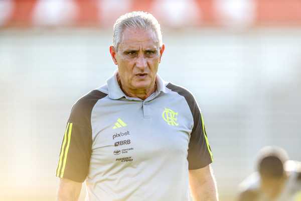 Tite perdeu apenas 16 de 806 jogos por três gols.