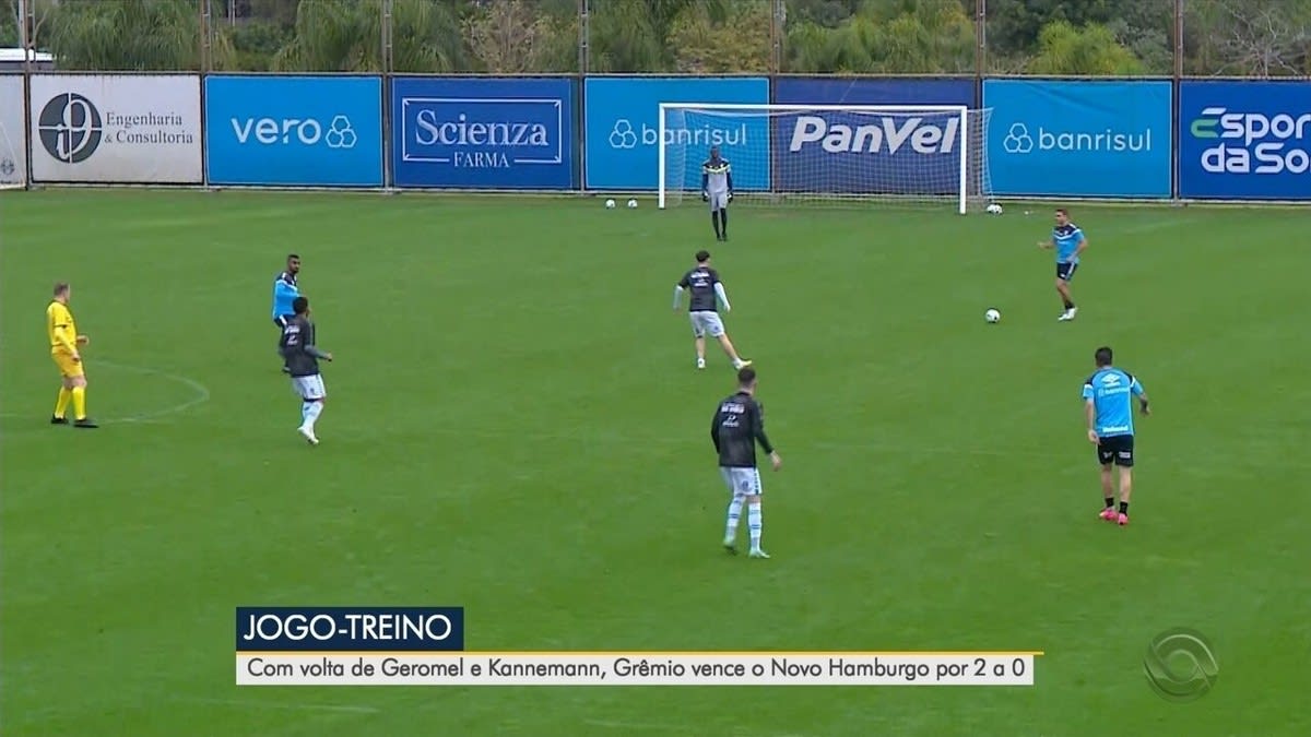 Grêmio vence o Novo Hamburgo em jogo-treino no CT Luiz Carvalho