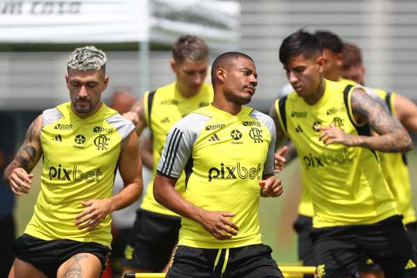 Escalação do Flamengo: Retorno de Fabrício Bruno e Pulgar contra o Fluminense.