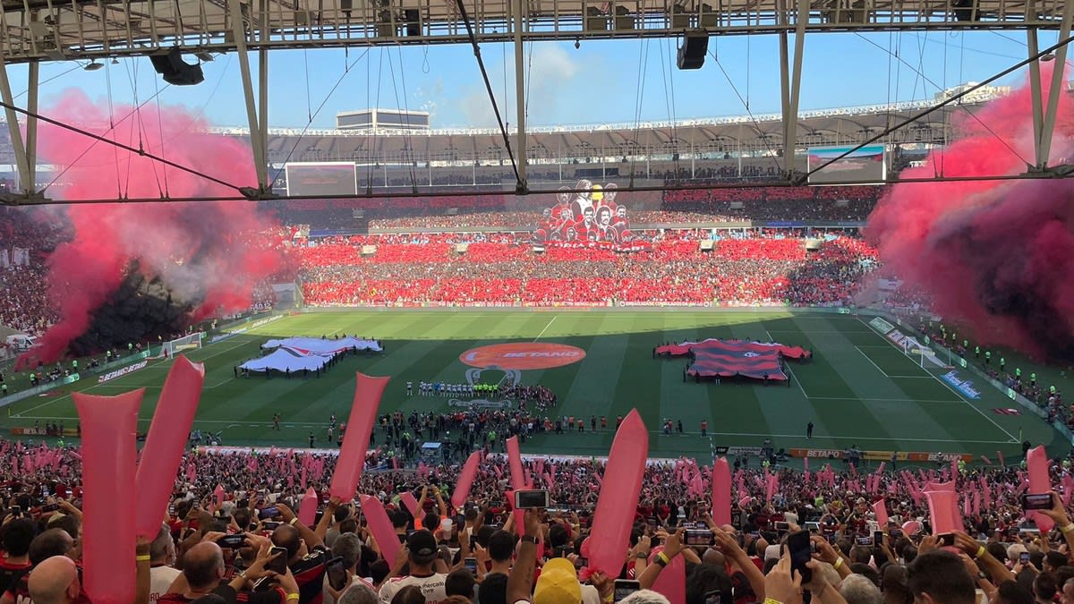 Novo jogador do Flamengo entra para a lista das maiores contratações da  história do futebol brasileiro