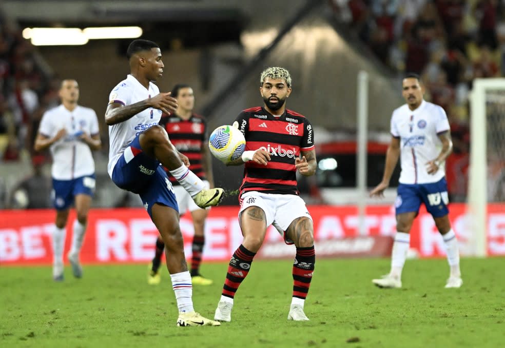 DOMINOU! Fla e Cruzeiro dominam a seleção da 10° rodada do Brasileirão