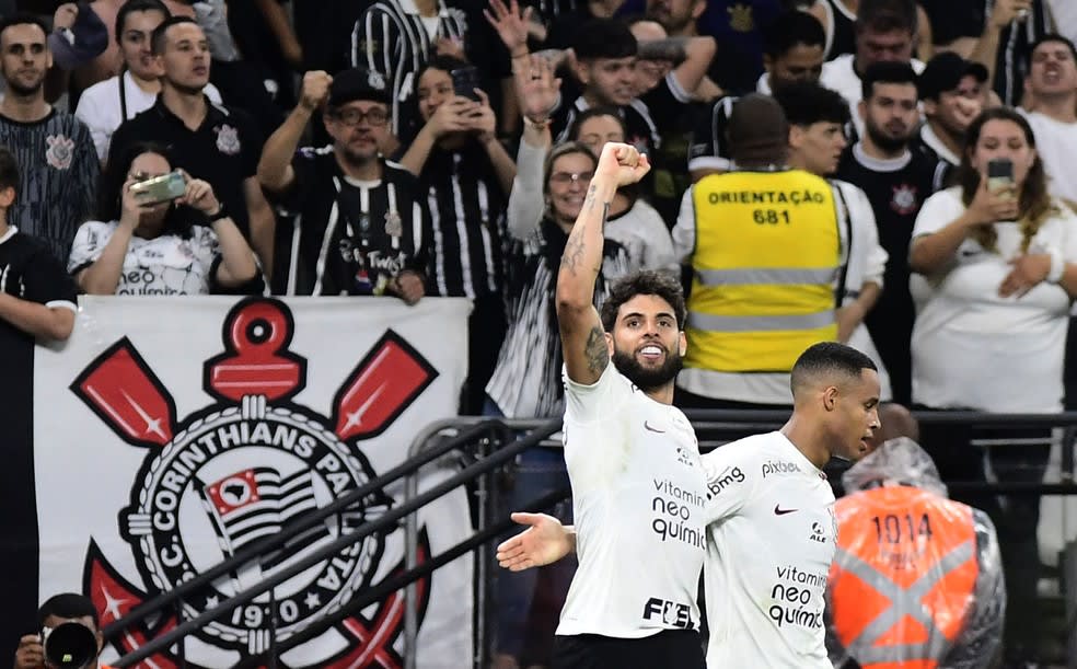 Gol de Yuri Alberto em Corinthians x Grêmio — Foto: Marcos Ribolli