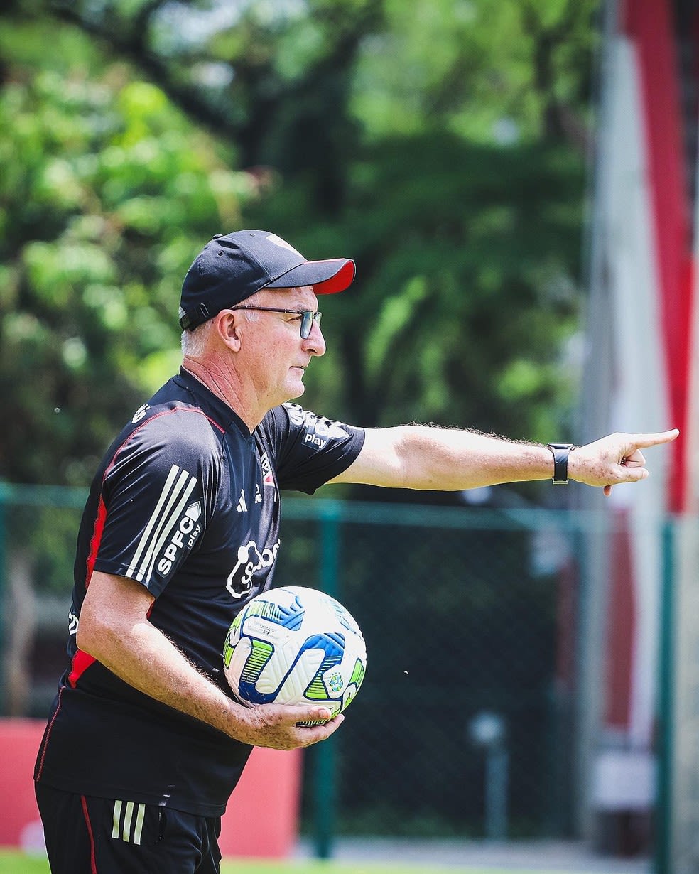 De olho no Corinthians, São Paulo terá mudanças contra o Flamengo; veja  quem pode ganhar chance, são paulo