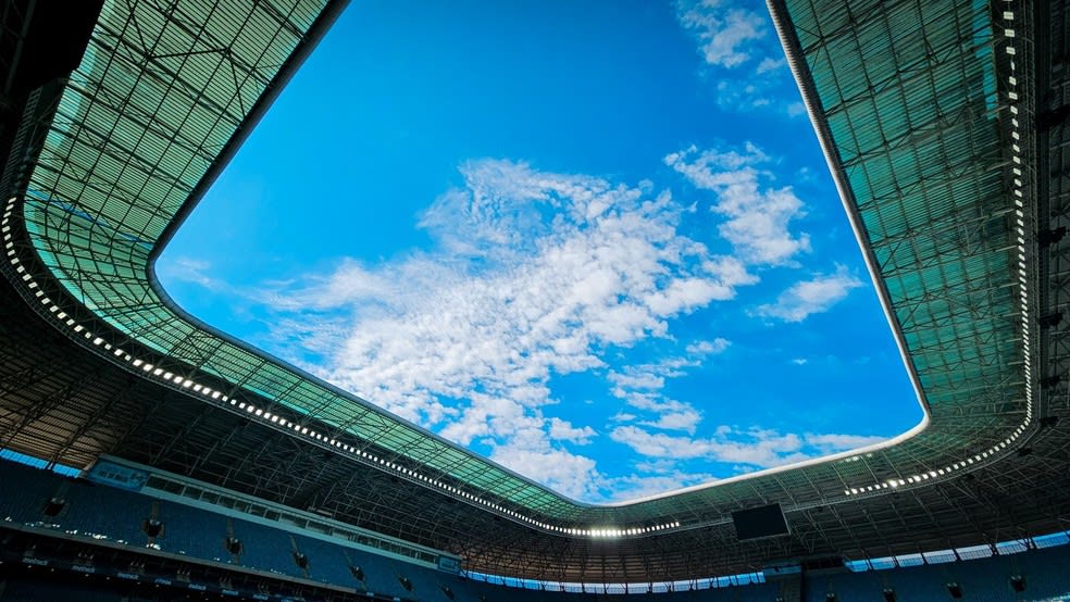 Novos refletores da Arena do Grêmio instalados